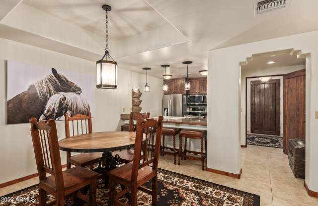 36601 N MULE TRAIN Road Gallery 3