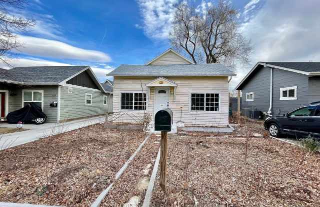 Adorable 2 bed 1 bath home in the heart of Fort Collins photos photos
