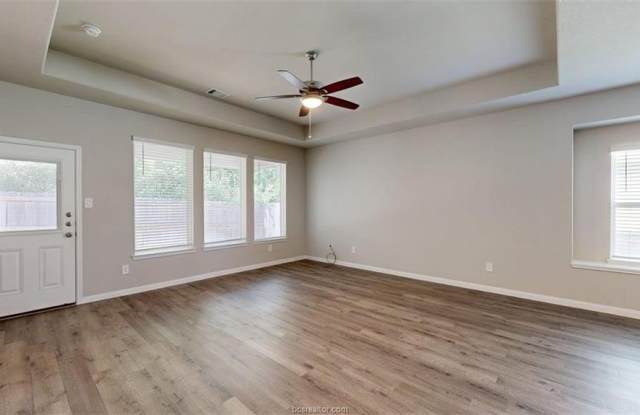 5789 Cerrillos Drive Gallery 2