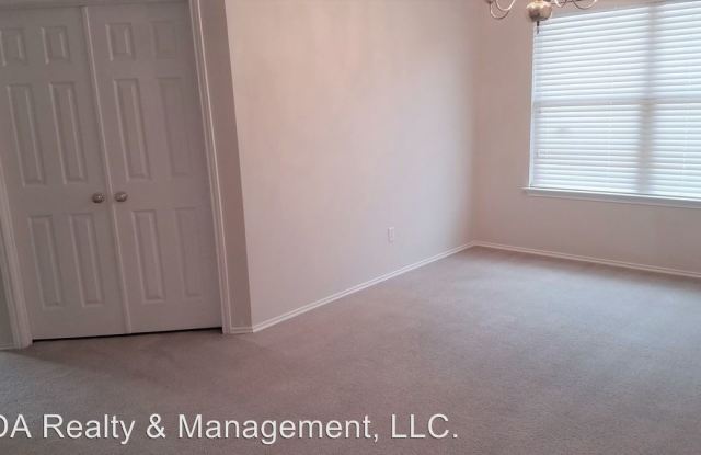 12217 Kilmartin Ln. Gallery 4