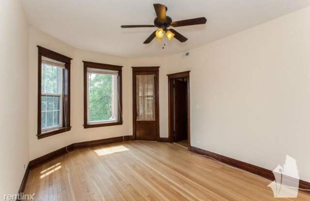 1431 W Addison St 2 Gallery 3