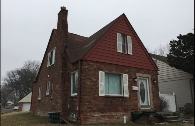121 Ogemaw Rd - 121 Ogemaw Road, Pontiac, MI 48341