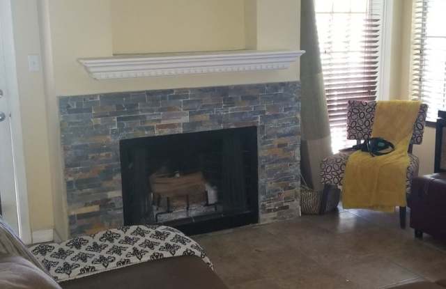 238 Afton Square #201 (3) Gallery 3