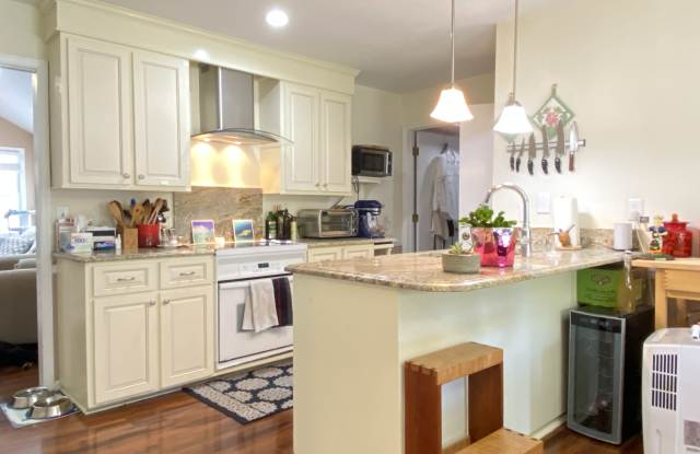 110 Bridlewood Pl Gallery 4