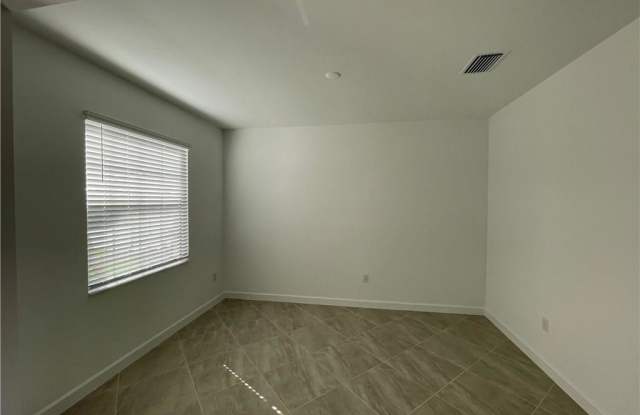 13924 Pine Lodge LN Gallery 2