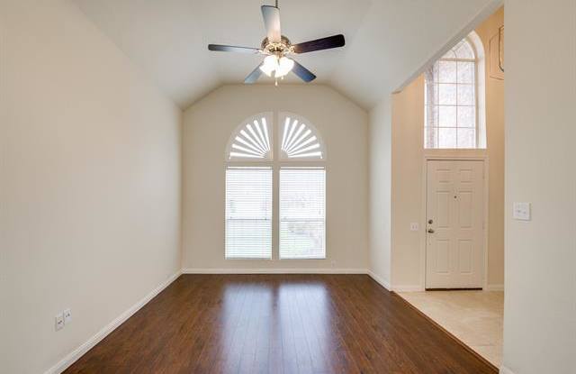3611 Canyon View Court Gallery 4