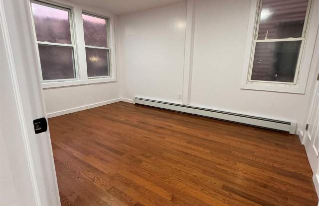 94-61 Alstyne Avenue unit: 1 - 94-61 Alstyne Avenue, Queens, NY 11373