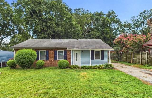 3005 Kilkenny Avenue - 3005 Kilkenny Avenue, Greensboro, NC 27406