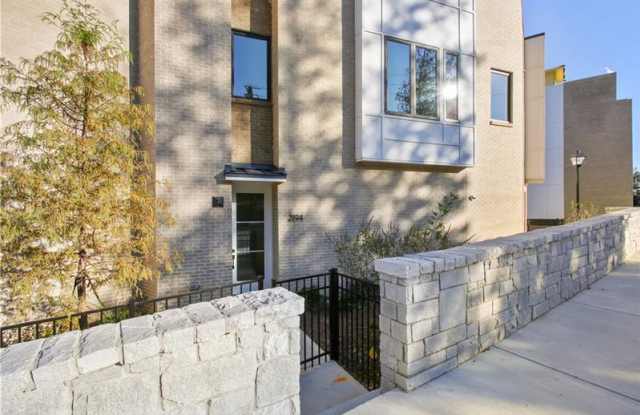 2194 Bristol Cove Gallery 3