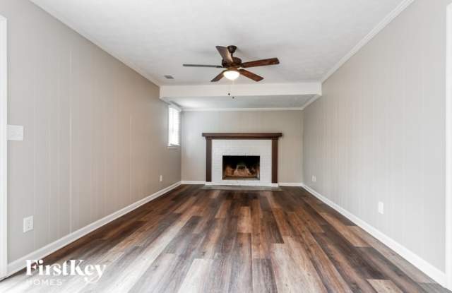 2907 Hickory Lane Gallery 2
