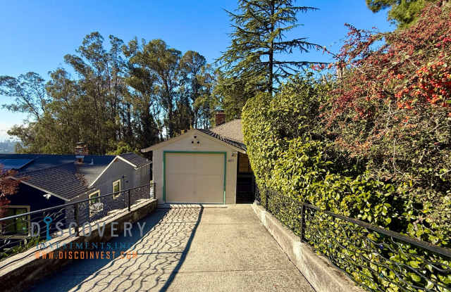 Mid-Century Montclair 3+ Bedroom with Filtered San Francisco Bay Views! photos photos Mid-Century Montclair 3+ Bedroom with Filtered San Francisco Bay Views! photos photos