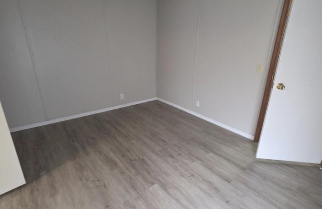 2015 West 3rd Street Gallery 4