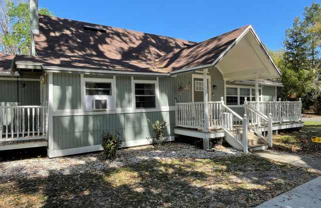 Awesome 1 Bed/1 Bath in Duckpond Area Close to Downtown photos photos