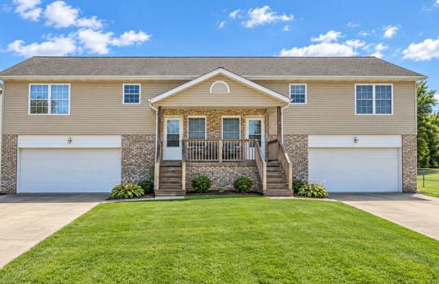 1611 Spring Village Ln Gallery 1