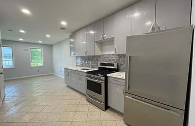 122 Lincoln St photos photos
