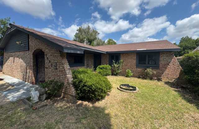 5607 Nw Beechwood Dr photos photos