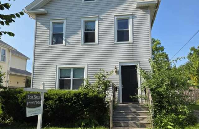 181 East 1st Street - 181 1/2 photos photos