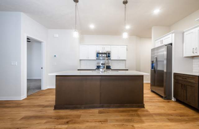 Top Of The Line Newly Built Duplex! - 12354 Edgewater Drive, Sarpy County, NE 68046