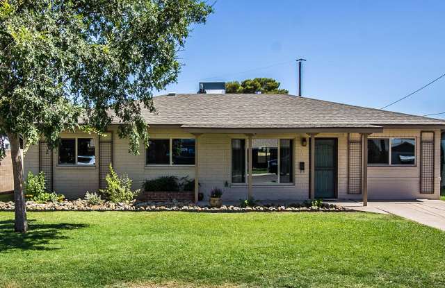 1353 E Whitton Ave - 1353 East Whitton Avenue, Phoenix, AZ 85014