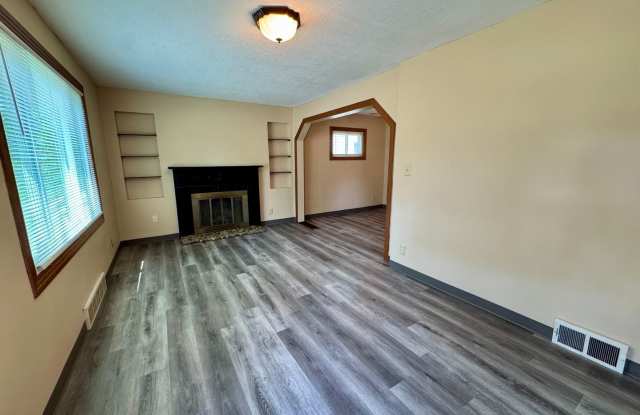 1317 38th St Nw Gallery 4
