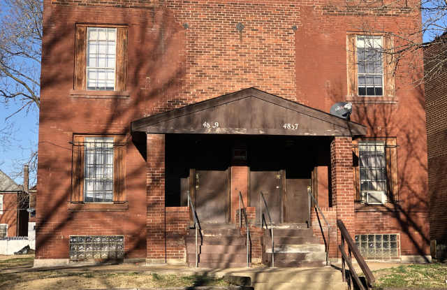 4837 Northland Ave Gallery 1