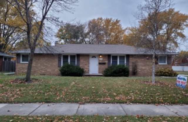 829 Voelker Street - 2 photos photos