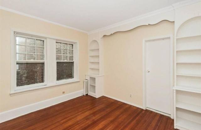 40 LIBERTY PL Gallery 4