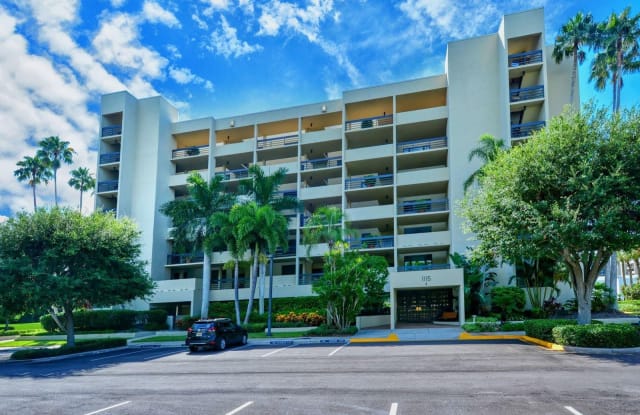 1115 GULF OF MEXICO DRIVE - 1115 Gulf of Mexico Drive, Longboat Key, FL 34228