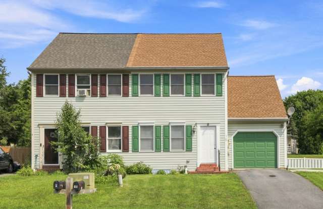 2 Bedroom Home with Garage & Fenced Yard in Elizabethtown photos photos