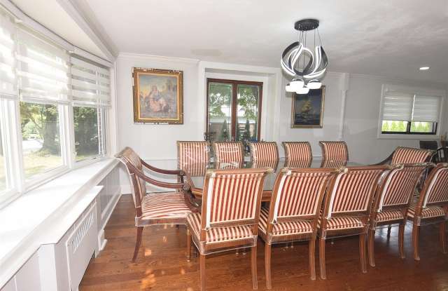 25 Old Mill Road Gallery 4