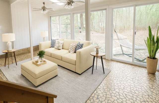 4 Bedroom House Walking Distance from FSU!! Available Fall 2027 Gallery 3