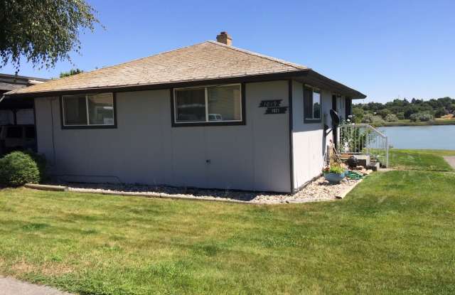 Lakefront Duplex! photos photos