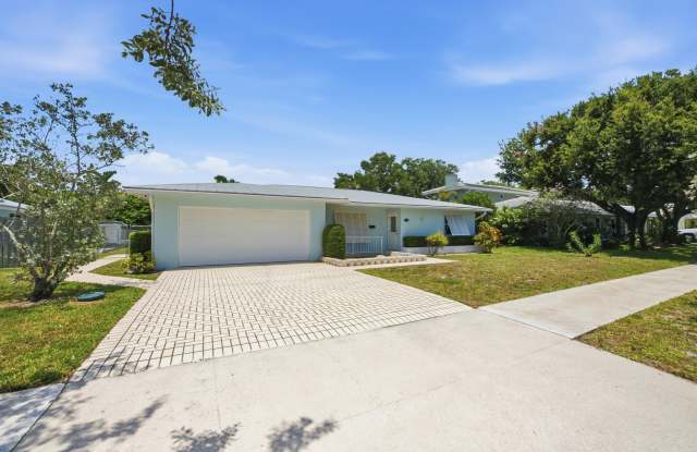 916 EVERGREEN Drive Gallery 3