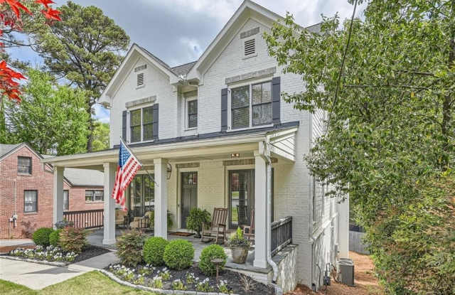 555 Wesley Road NE photos photos