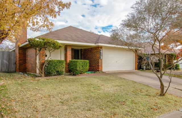 3712 Roussillon Drive Gallery 1