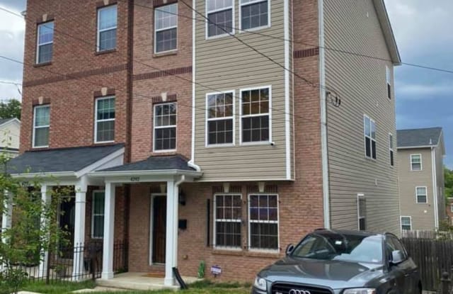 4292 S Capitol Terr SW - 4292 South Capitol Terrace Southwest, Washington, DC 20032
