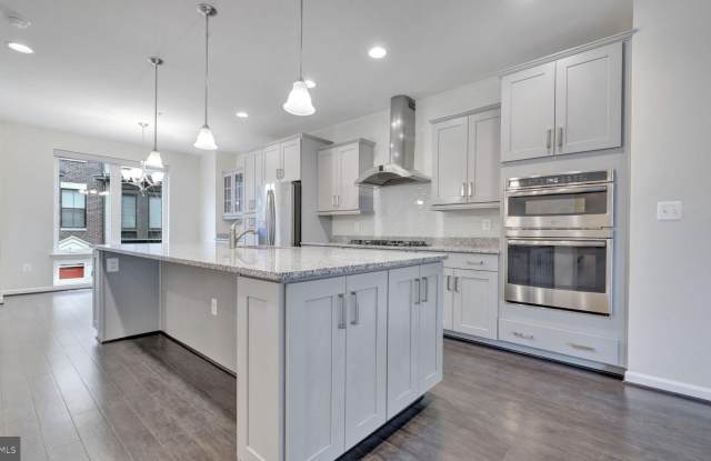 513 RIVERSAIL Lane unit: 429 photos photos