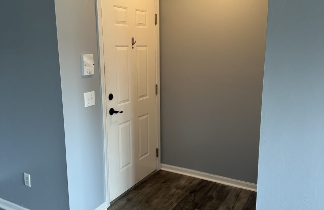 8584 North Jasonville Court Southeast Gallery 3