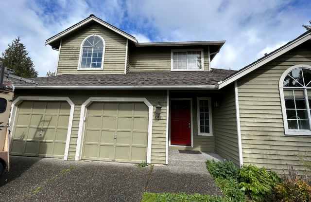 Large 4 bedroom 2.5 bath home in Glen Eagle photos photos