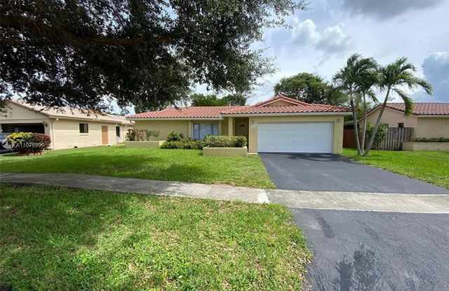 9658 NW 28th Ct photos photos