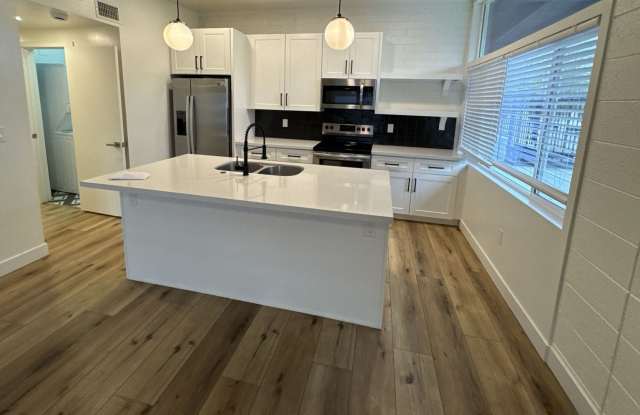 Charming 2 Bedroom, 2 Bath Unit in South Scottsdale photos photos