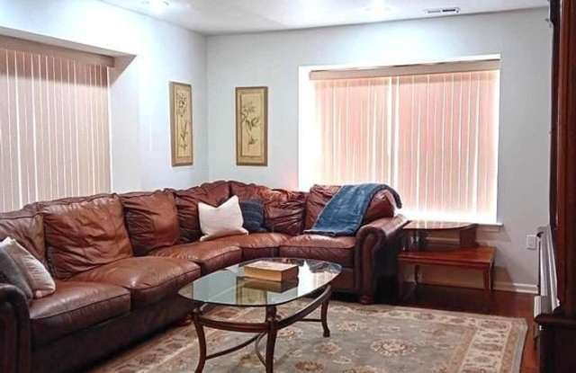 54 TAMARACK COURT Gallery 4