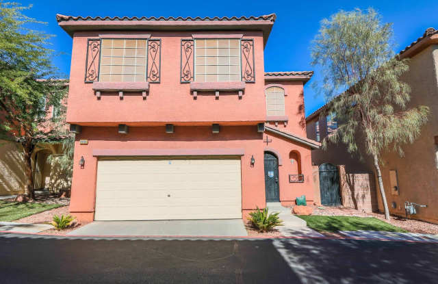 Spacious Home with Modern Kitchen Upgrades! photos photos