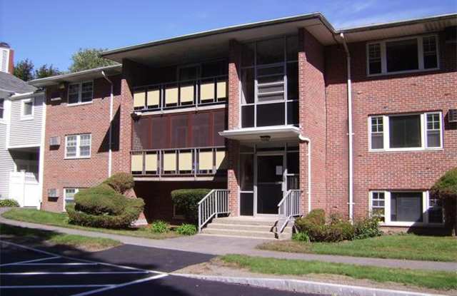 206 Rock Street Gallery 1