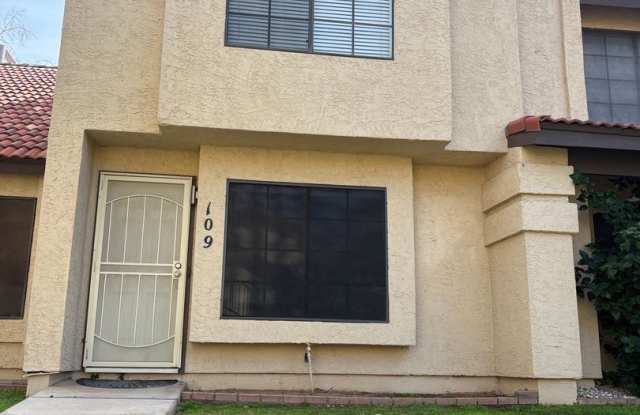 Comfort  Convenience Near Dana Park and US-60 photos photos