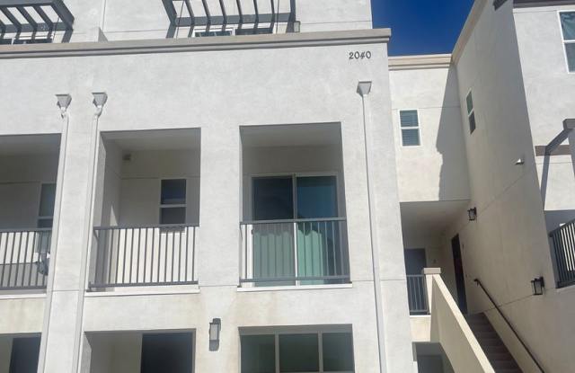 Upgraded  Spacious 4 Bedroom, 3.5 Bathroom Home photos photos