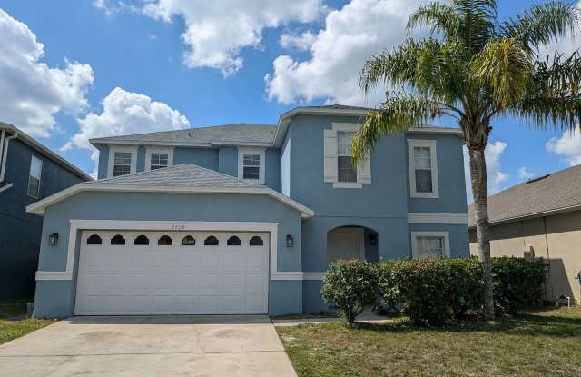 East Orlando spacious 3 bedrooms home with a large loft. photos photos