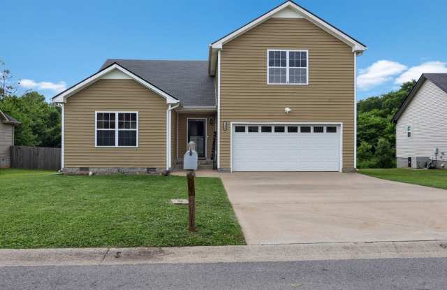 Pet Friendly Three Bedroom with Bonus! Gallery 3