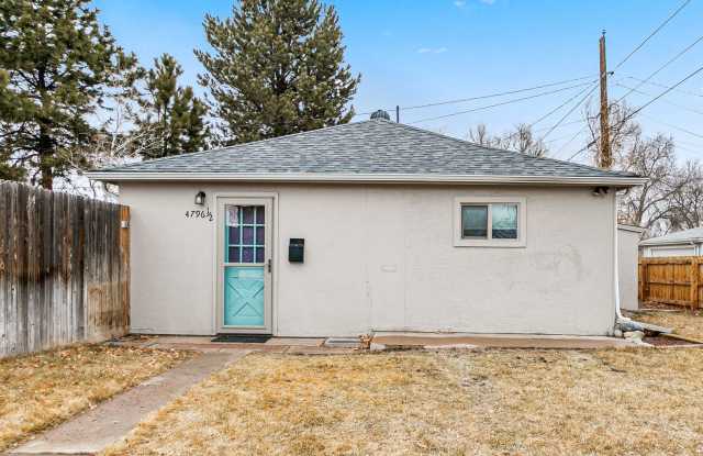 Charming Private 1-Bedroom Carriage House with Modern Amenities in Englewood photos photos