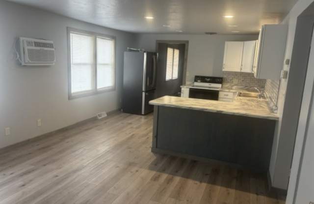 1433 Witzel Avenue - 2 Gallery 2
